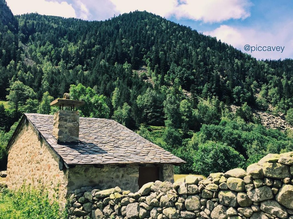 La Seva WEB en WORDPRESS A ANDORRA i botiga online en PRESTASHOP en 48 hores de 444.-€ a 999.-€ completament acabada amb NOM, CONTINGUTS i FOTOS. Tel.  +376360387 Tel. França Mobile +33608866146  andorre@orange.fr Référencement Web Ariège empresa Francesa situada a l’Ariège empresa constituida per Catalans amb Residencia a França. Podem treballar amb Català, Francès, Anglès i Espanyol. Ideal per un Pais multi lingue com Andorra. La Seva WEB en WORDPRESS en 48 hores de 444.-€ a 999.-€ completament acabada amb NOM, CONTINGUTS i FOTOS. A la vegada ens ocupem de la GESTIÓ de CONTINGUTS de la seva WEB, vostè no ha de fer res, nosaltres ens ocupem de les FOTOS i dels TEXTOS. WWW.REFERENCEMENT-WEB-ARIEGE.FR  124, Gabriel Péri – 09100 Pamiers – Ariège (France) T. +33 (0) 608866146 T. Andorra +376.360.387 andorre@orange.fr 